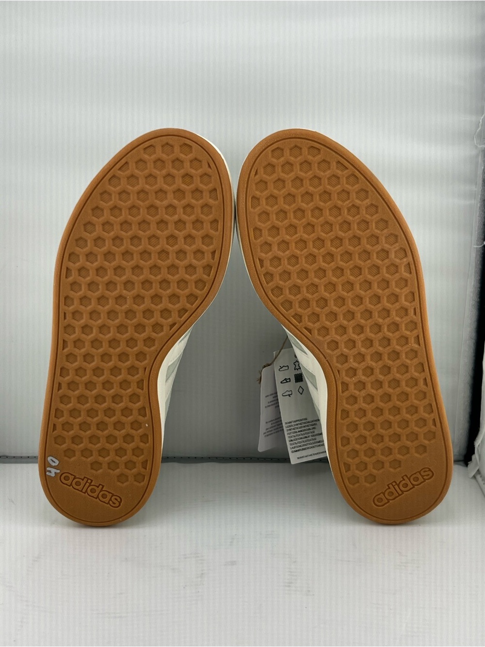 👟adidas Mint Green Suede Low-Top Sneakers - Picture 11 of 11